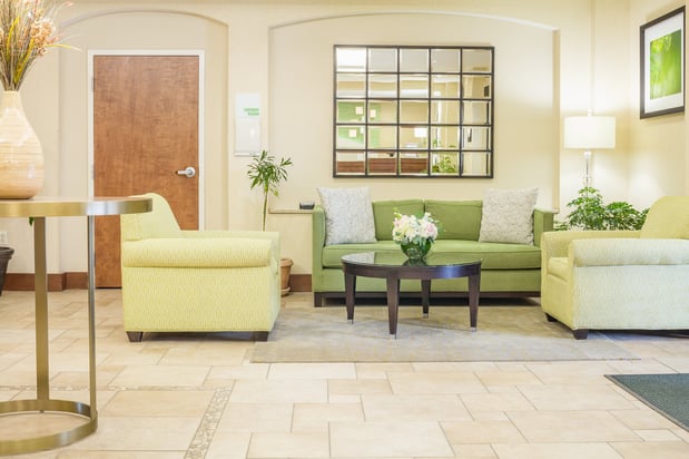 Images Holiday Inn Manchester Airport by IHG