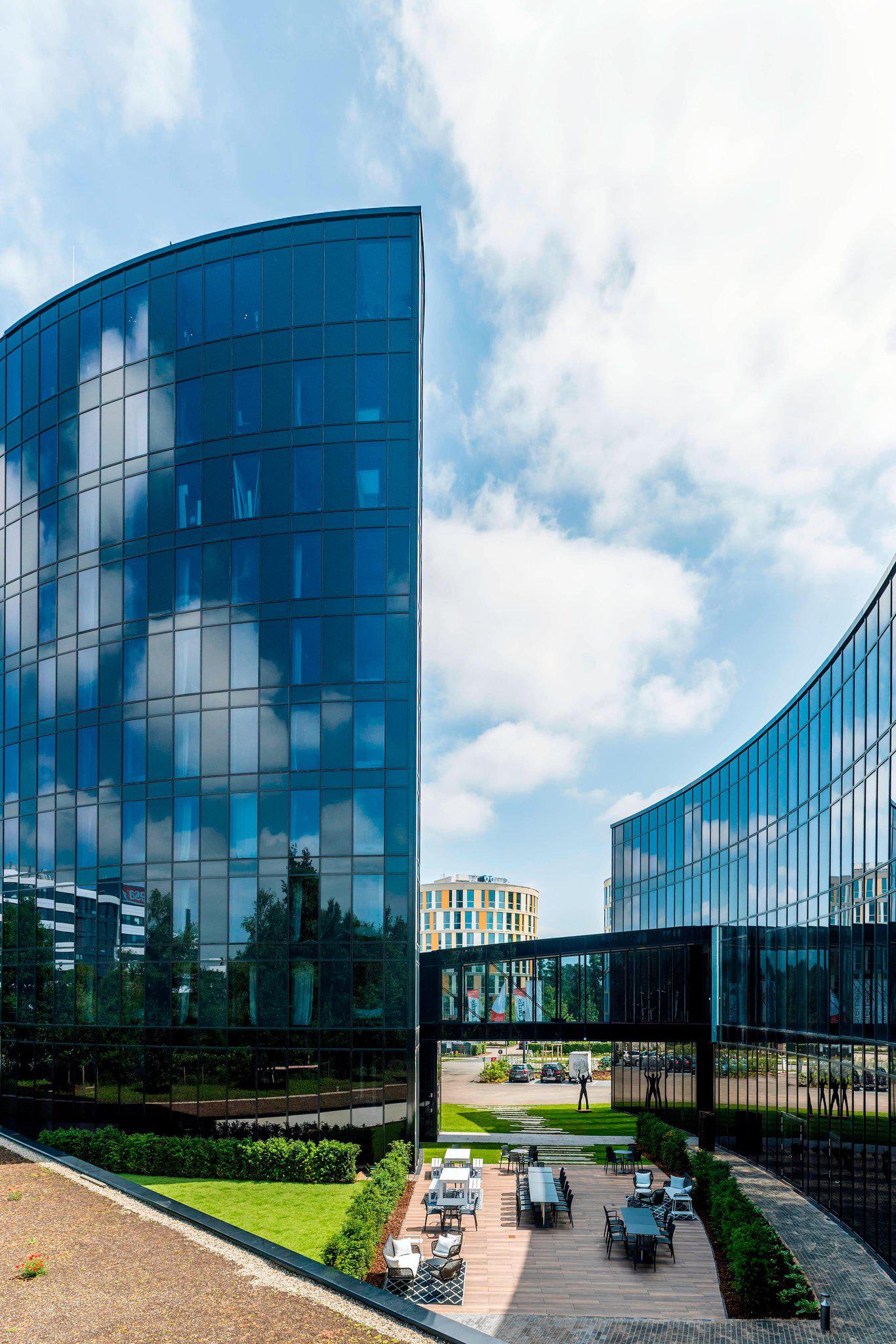 Hotel Nordport Plaza, Hamburg-Airport, a Tribute Portfolio Hotel - Closed, Südportal 2 in Norderstedt