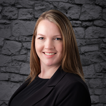 Tracey Caron headshot.