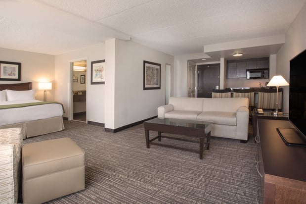 Images Holiday Inn & Suites Scottsdale North - Airpark by IHG
