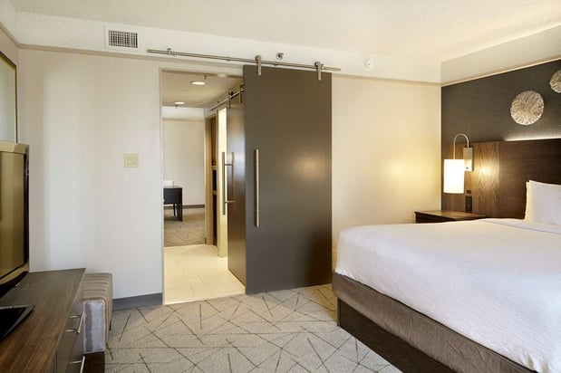 Images Embassy Suites by Hilton Atlanta Galleria