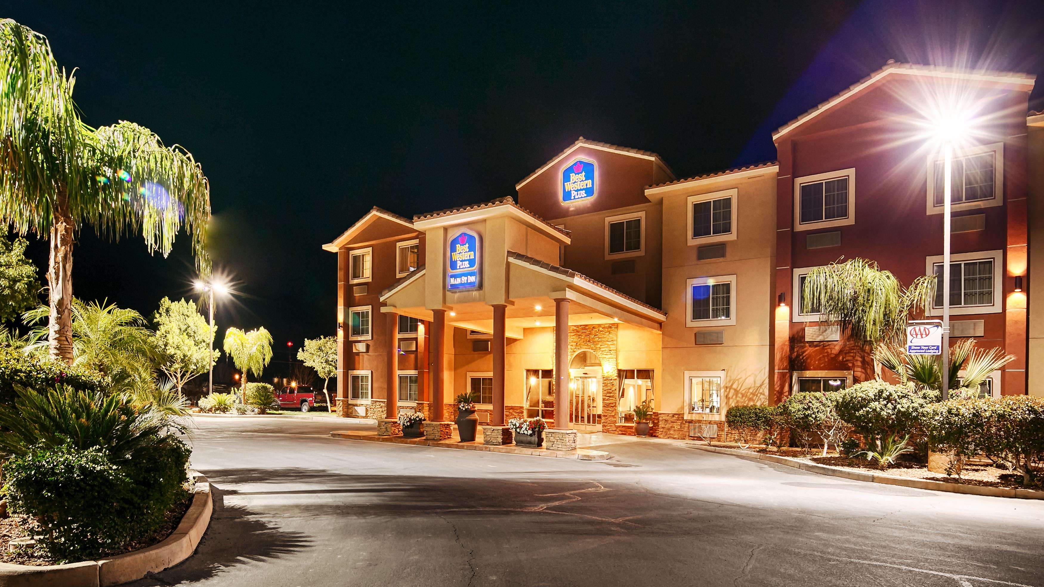 Hotels near Brawley CA.