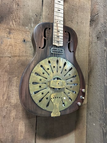 Images Girouard Guitars