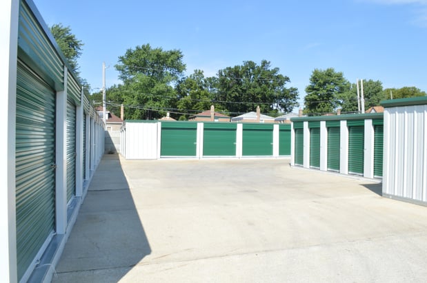 Images U-Stor-It Self Storage - Beverly