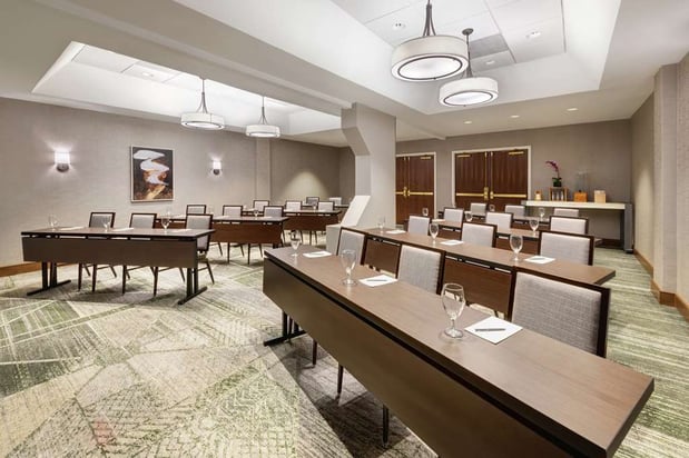 Images Embassy Suites by Hilton Tysons Corner