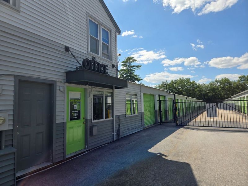 Alternate Beauty Image - Extra Space Storage at 2 Scobie Pond Rd, Derry, NH 03038 