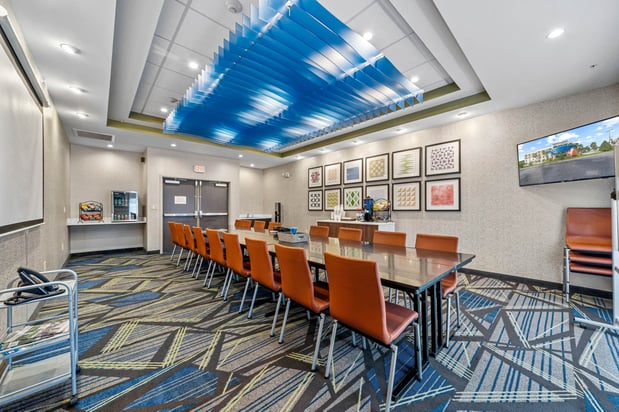 Images Holiday Inn Express & Suites Lakeland South by IHG