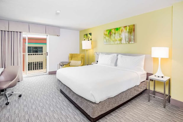 Images Hilton Garden Inn Orange Beach Beachfront