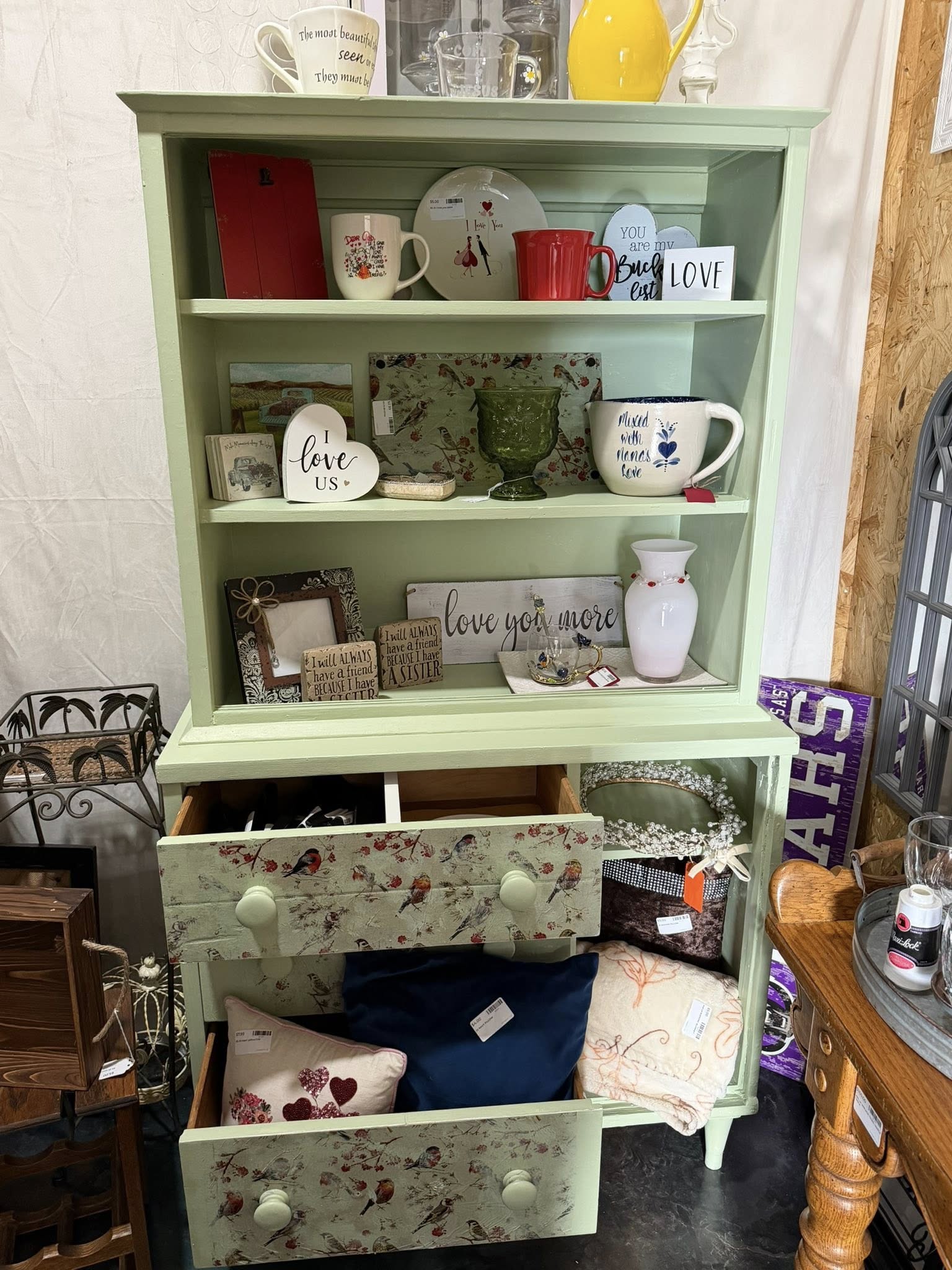 The Rusty Nail Vintage Market Image