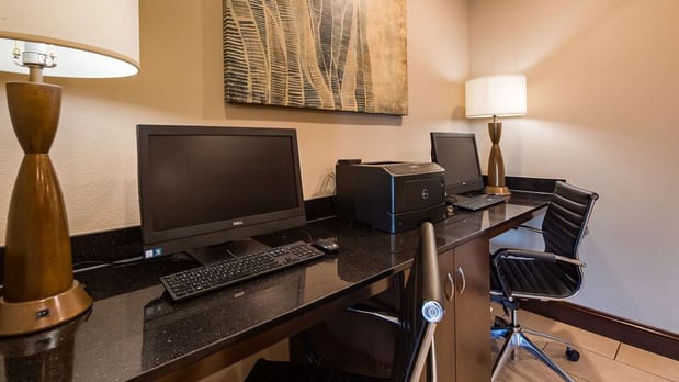 Images Best Western Plus Overland Inn