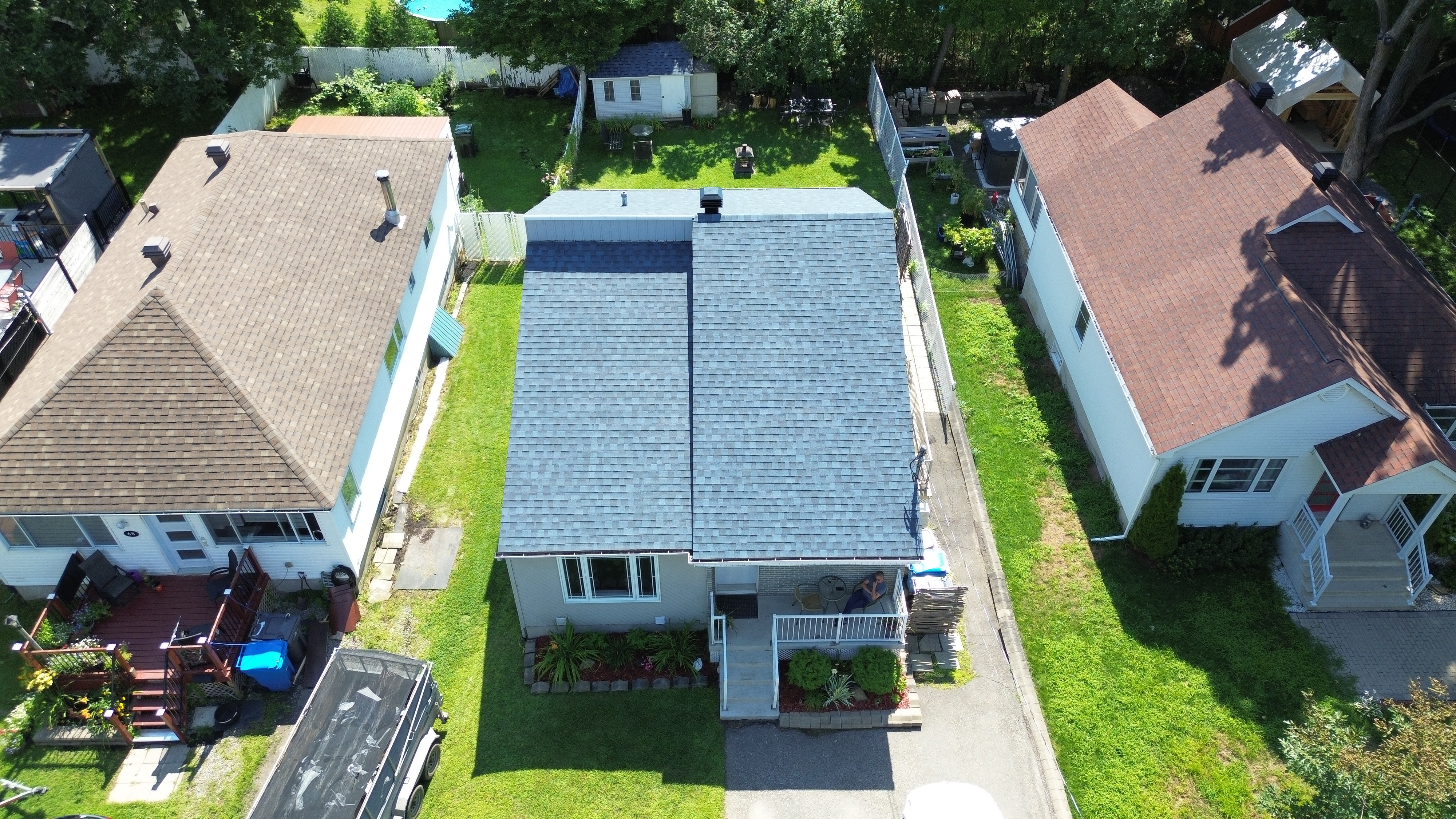 Images Toitures F. Mayer - Déneigement de toiture, Couvreur Terrebonne