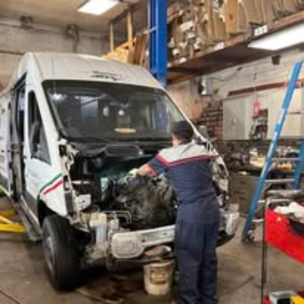 Images Master Auto Glass & Repair