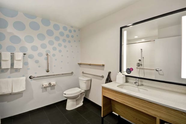 Images Tru by Hilton Denver