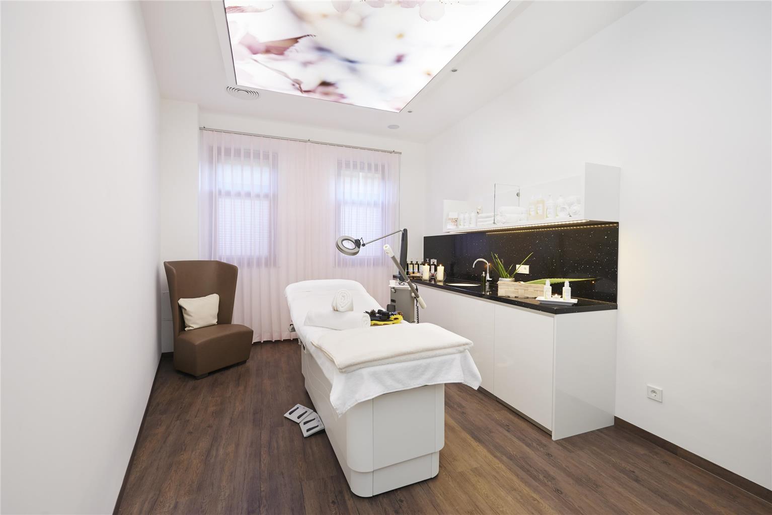 Best Western Plus Kurhotel an der Obermaintherme, Am Kurpark 7 in Bad Staffelstein