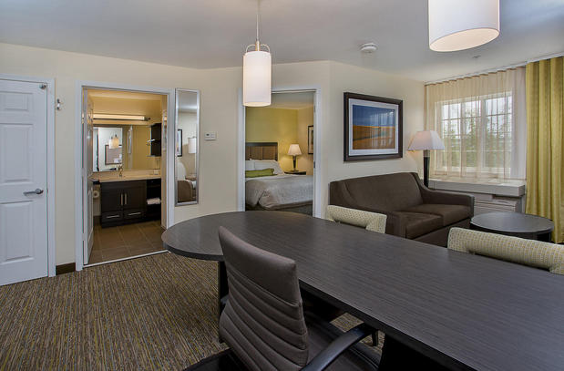 Images Candlewood Suites Louisville Airport by IHG