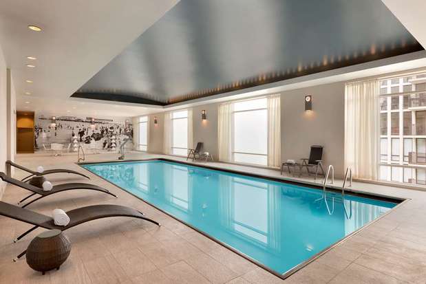 Images Hilton Chicago/Magnificent Mile Suites