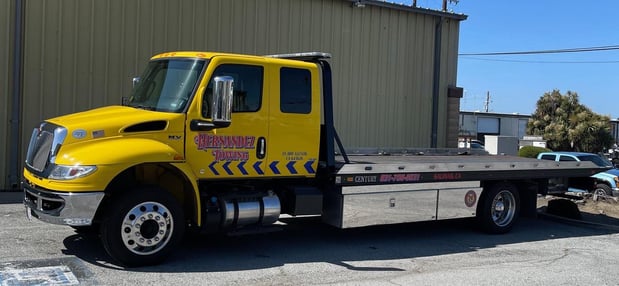 Images Hernandez Towing Service LLC