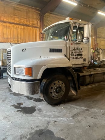 Images Illiana Semi Truck & Trailer Recycling