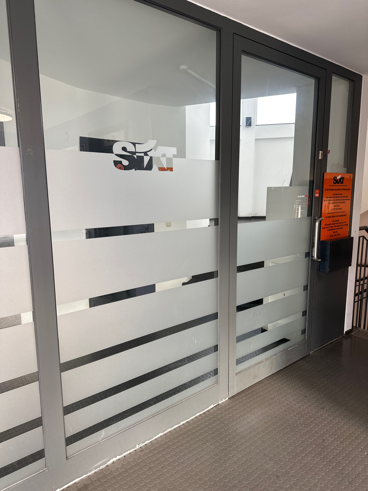 SIXT Autovermietung Mainz City-Port, Binger Str.19/Parkh. HBF in Mainz