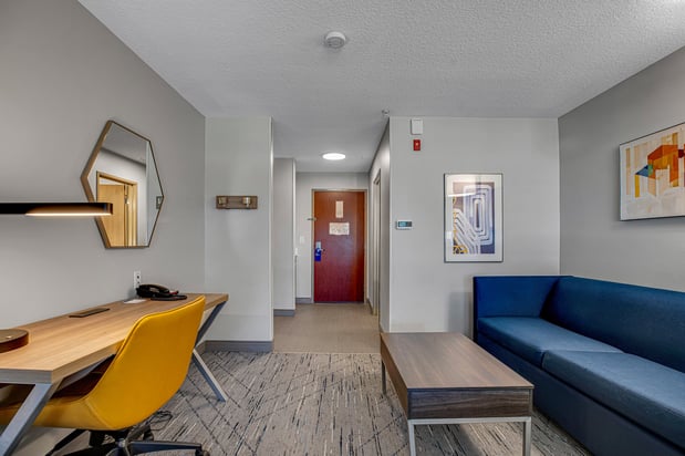 Images Holiday Inn Express & Suites Portland-Jantzen Beach by IHG
