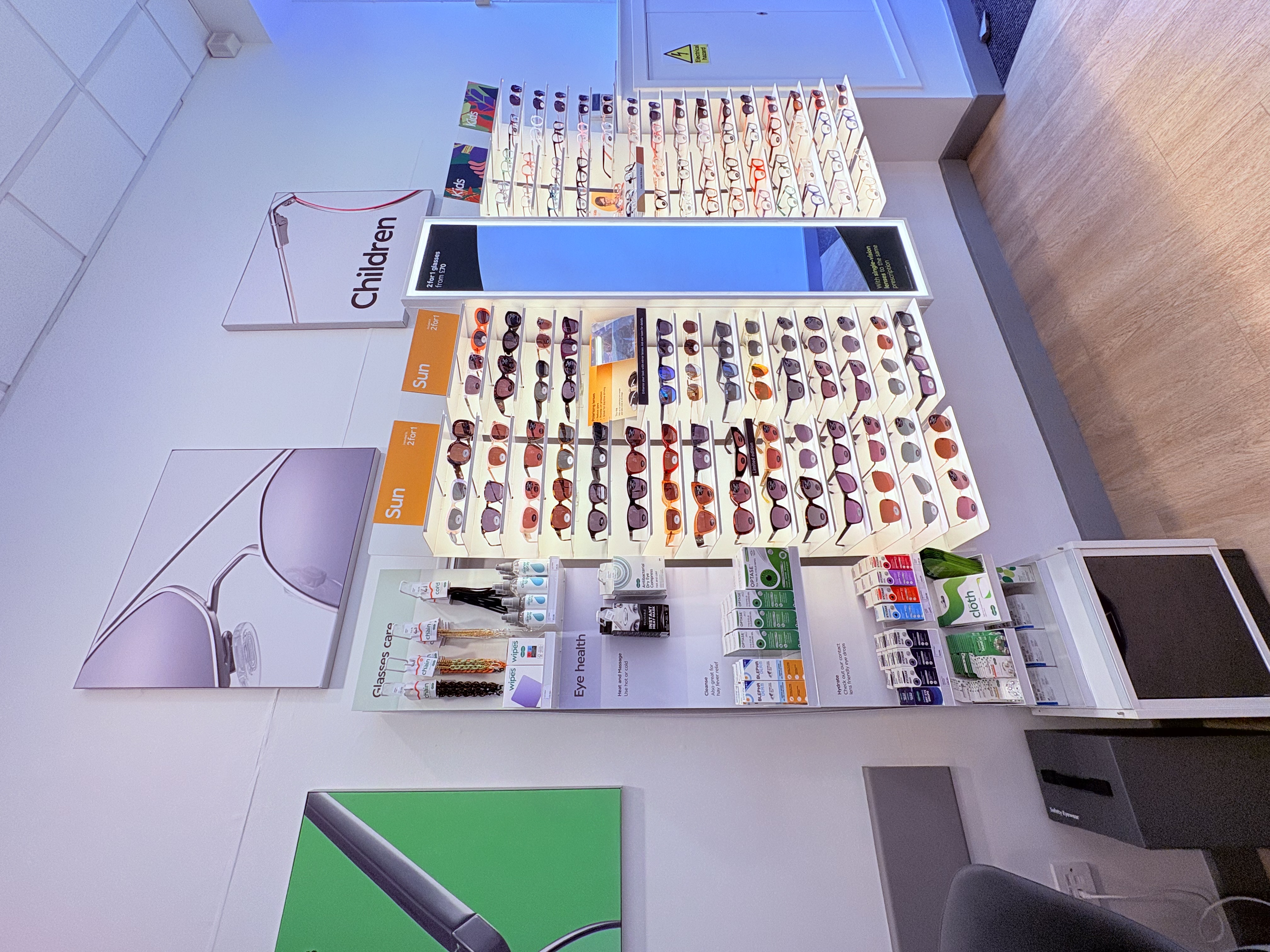 Images Specsavers Opticians and Audiologists - Byres Road