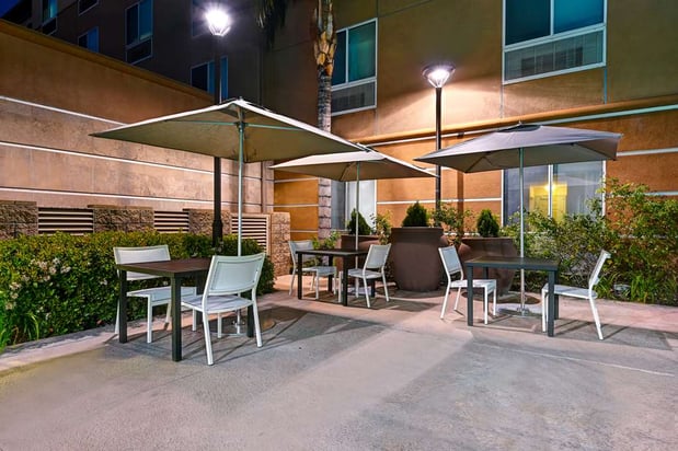 Images Hilton Garden Inn San Bernardino