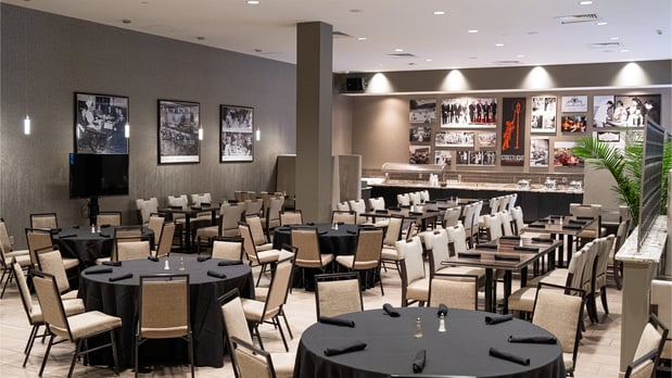 Images Holiday Inn & Suites Philadelphia W - Drexel Hill by IHG