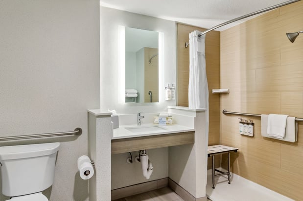 Images Holiday Inn Express & Suites Jacksonville SE- Med Ctr Area by IHG