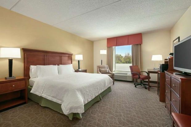 Images Hampton Inn & Suites Charles Town