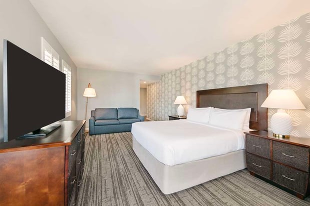 Images Jamaica Bay Inn Marina Del Rey, Tapestry Collection by Hilton