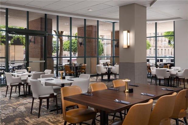Images Embassy Suites by Hilton Lincoln