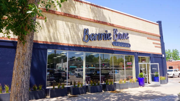 Images Bonnie Brae Liquor