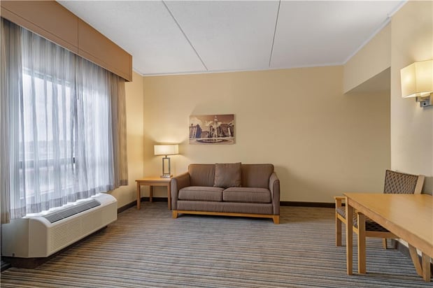 Images Best Western Royal Plaza Hotel & Trade Center