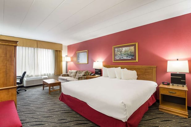 Images Best Western Braddock Inn