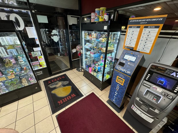 Images CoinFlip Bitcoin ATM - Papa Jay's Smoke Shop (Naperville)