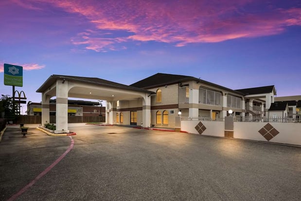 Images SureStay by Best Western Deer Park
