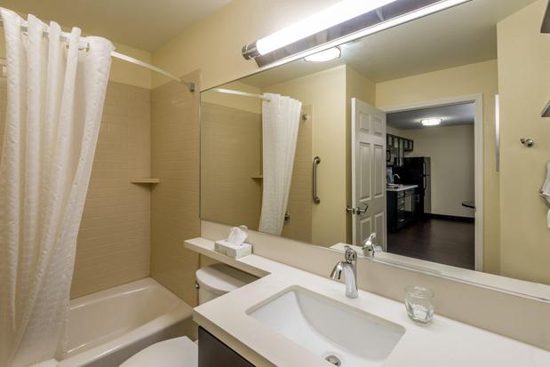 Images Candlewood Suites Midwest City by IHG