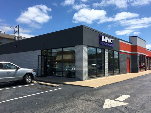 Images IMPACT Physical Therapy & Sports Recovery - Oak Lawn