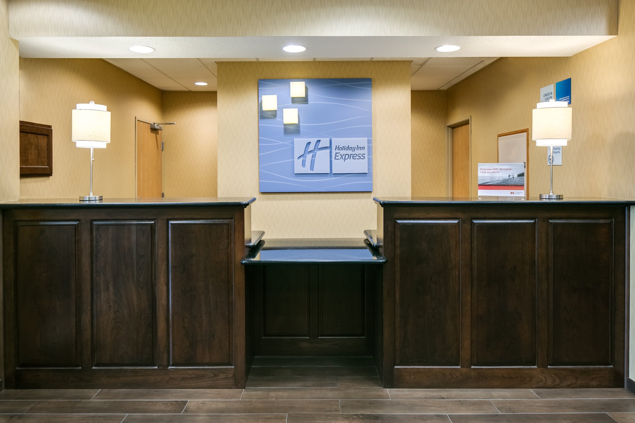 Holiday Inn Express & Suites Clinton by IHG Image
