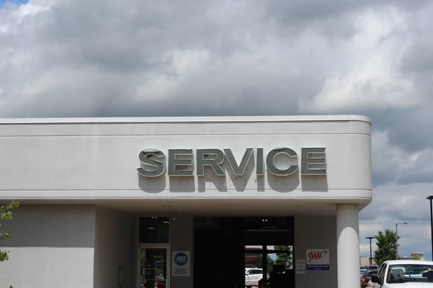 Images Russ Darrow Chrysler, Dodge, Jeep, RAM of Madison Service Center