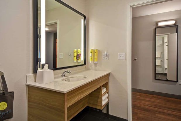 Images Tru by Hilton Denver South Park Meadows