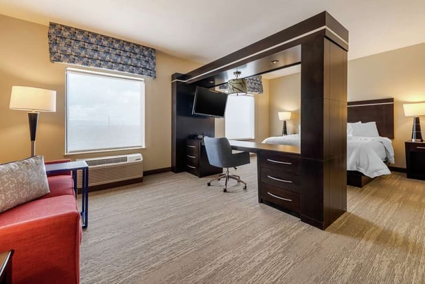 Images Hampton Inn Alamosa, CO