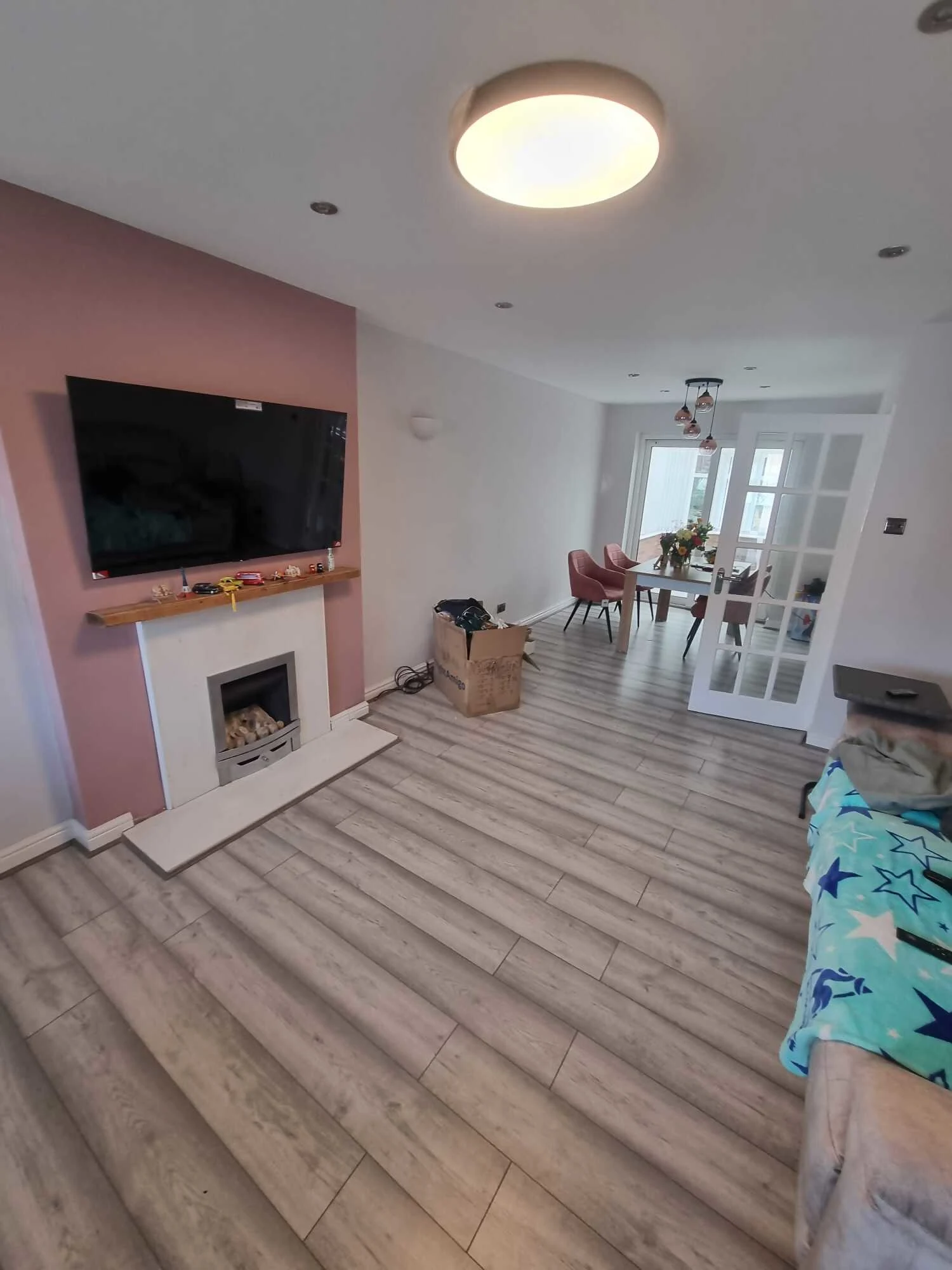 Images Ivo & Tina HK Service Ltd