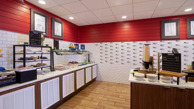 Images Holiday Inn Nashville-Vanderbilt (Dwtn) by IHG