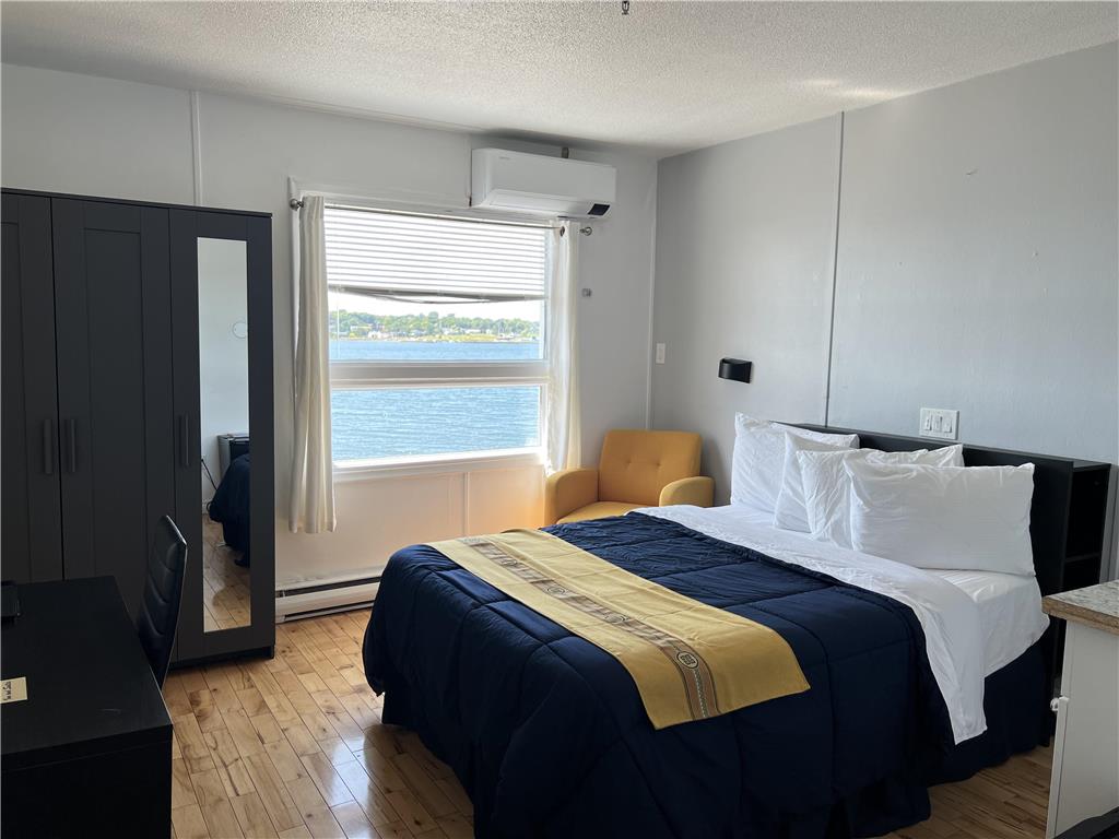 Images Harbourview Inn, SureStay Collection by Best Western