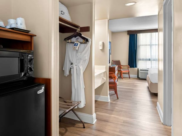 Images Best Western Potomac Mills