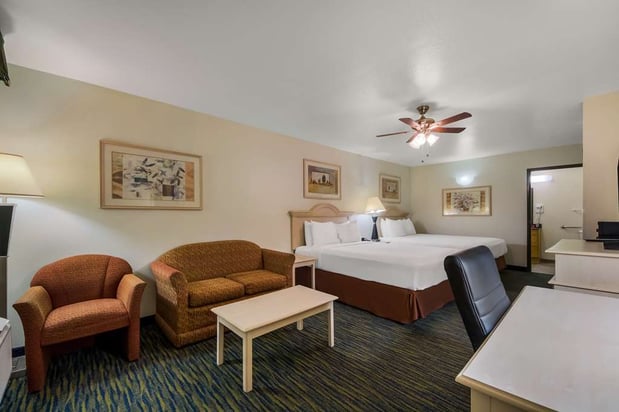 Images SureStay by Best Western Falfurrias