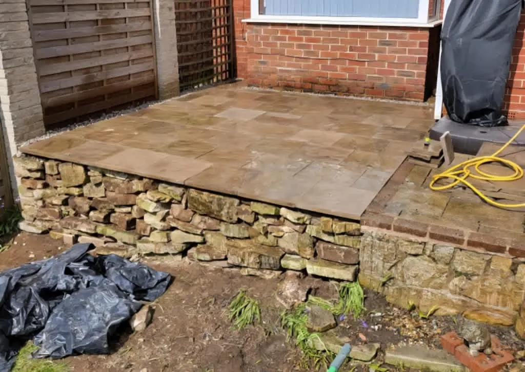 Images DH Landscaping & Building SVCS