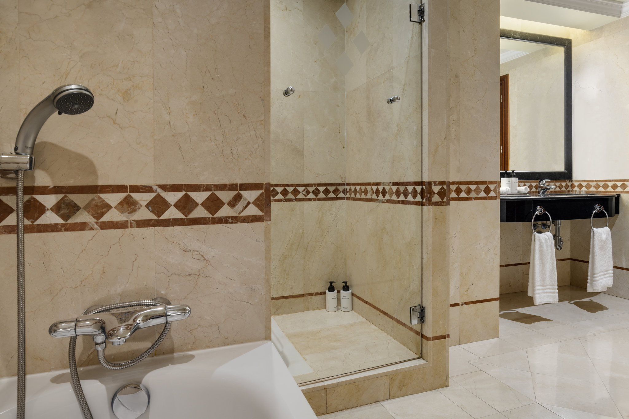 Images InterContinental Madrid by IHG