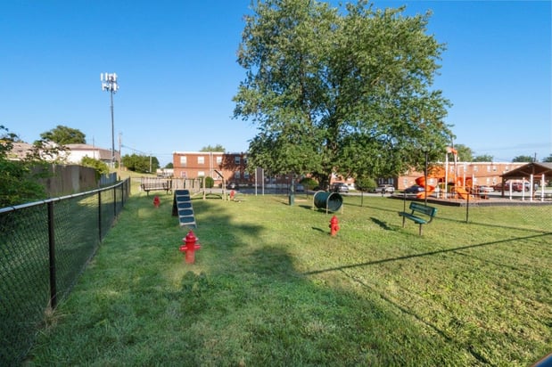 Images Aston Pointe Apartment Homes